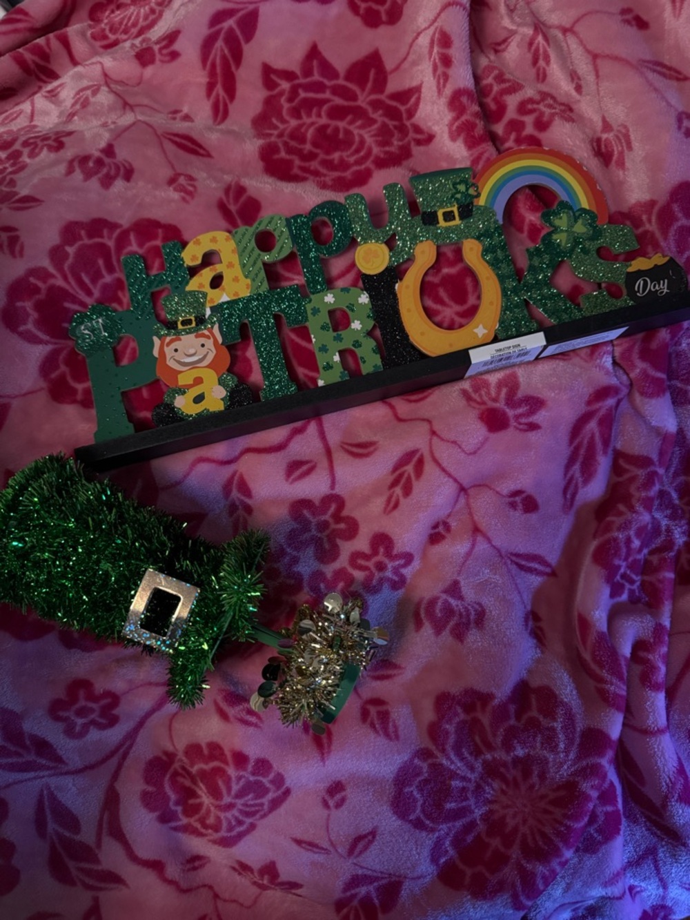 Happy St. Patrick's Day Glitter Shelf Decor - Green Multi